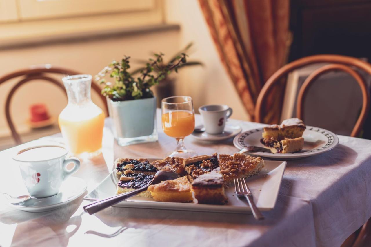 Albergo Ristorante Pasqui Rocca San Casciano Exteriér fotografie