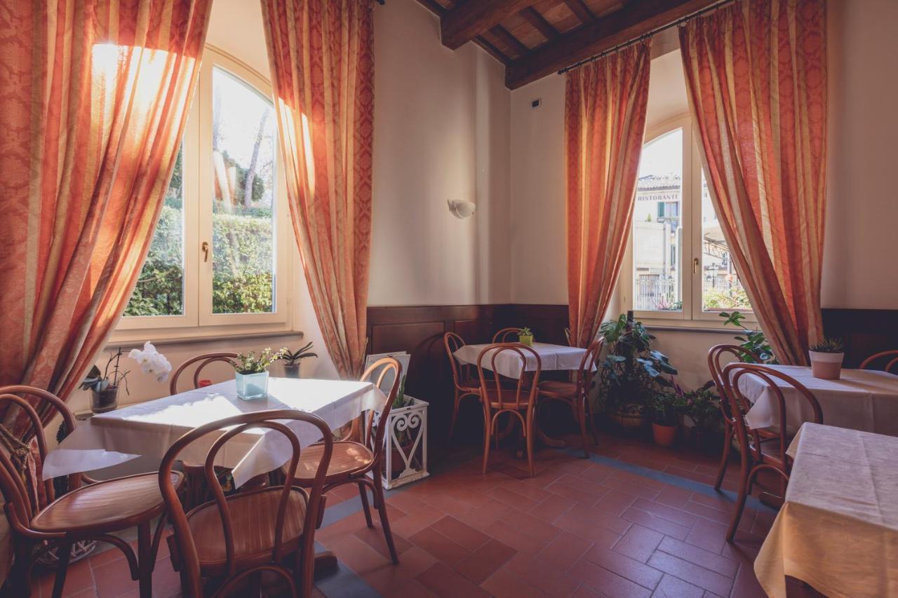 Albergo Ristorante Pasqui Rocca San Casciano Exteriér fotografie