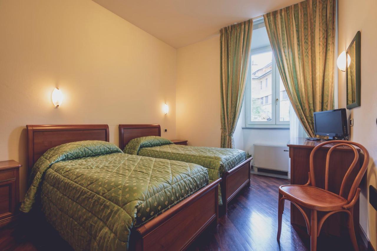 Albergo Ristorante Pasqui Rocca San Casciano Exteriér fotografie