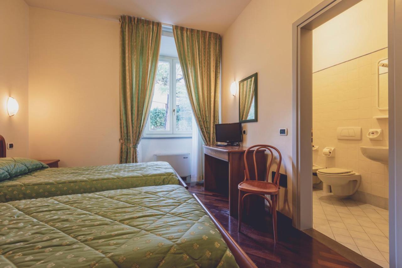 Albergo Ristorante Pasqui Rocca San Casciano Exteriér fotografie